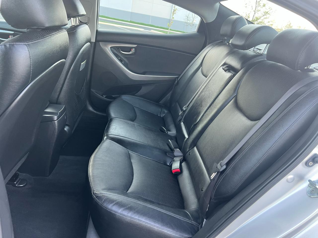 Hyundai Elantra Limited 2012