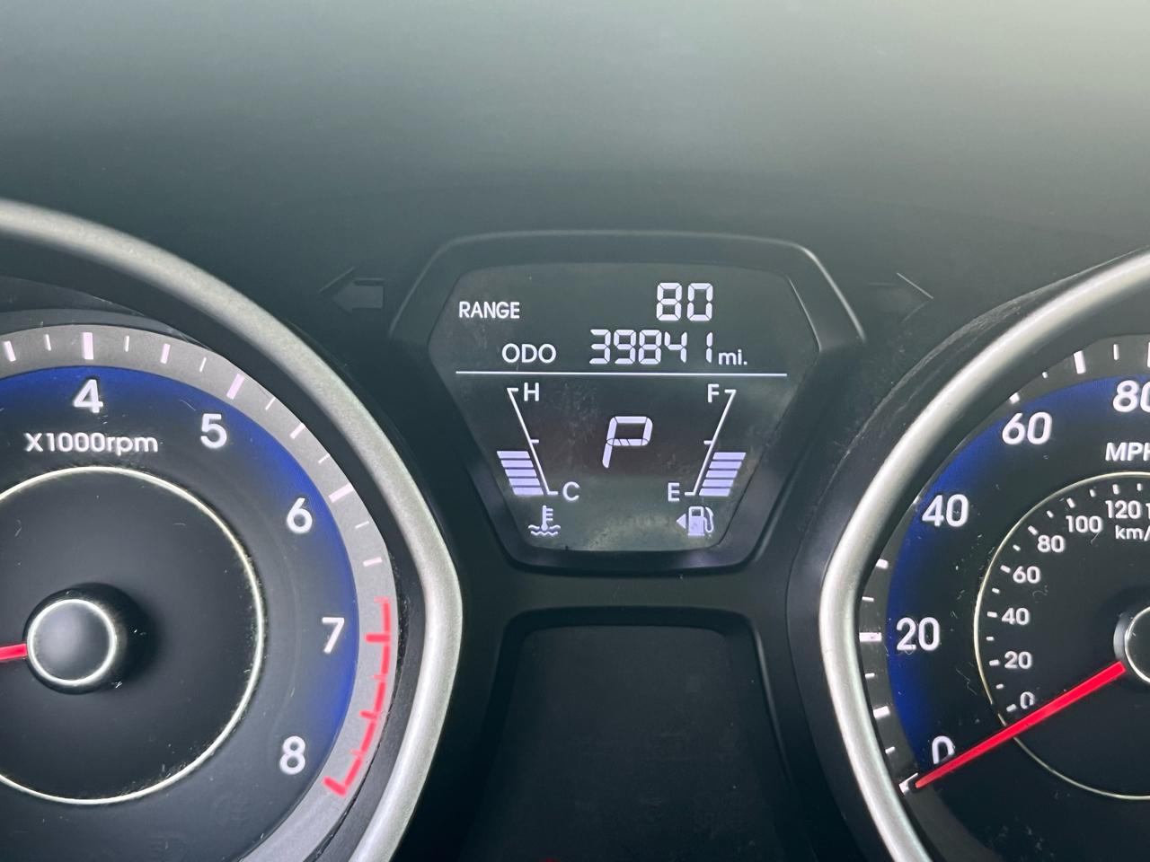 Hyundai Elantra Limited 2012