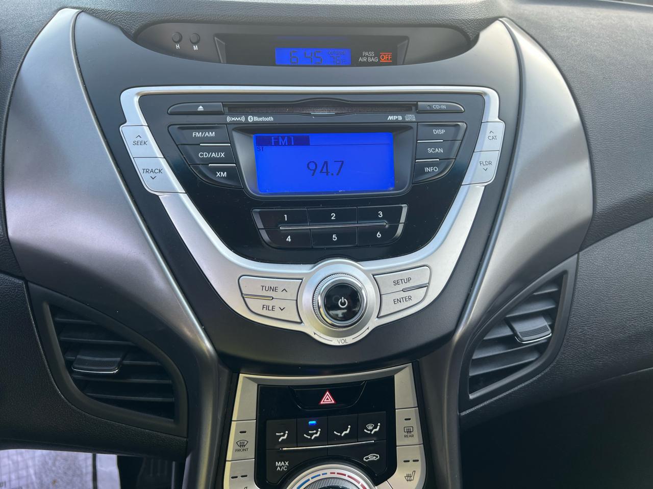 Hyundai Elantra Limited 2012