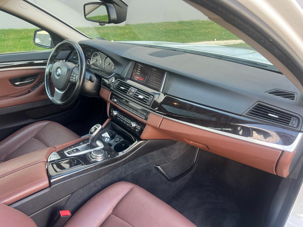 BMW 5-Series 535i xDrive 2016