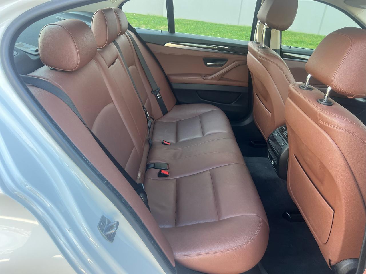 BMW 5-Series 535i xDrive 2016