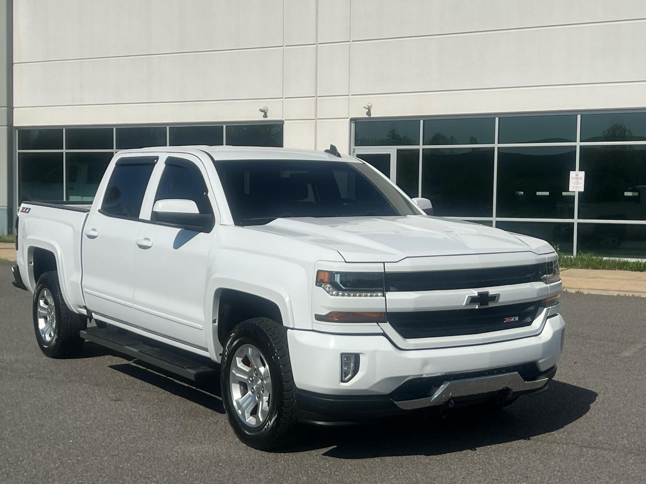 2017 Chevrolet Silverado 1500 2LT Crew Cab 4WD