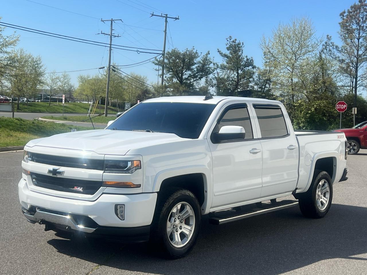 Chevrolet Silverado 1500 2LT Crew Cab 4WD 2017