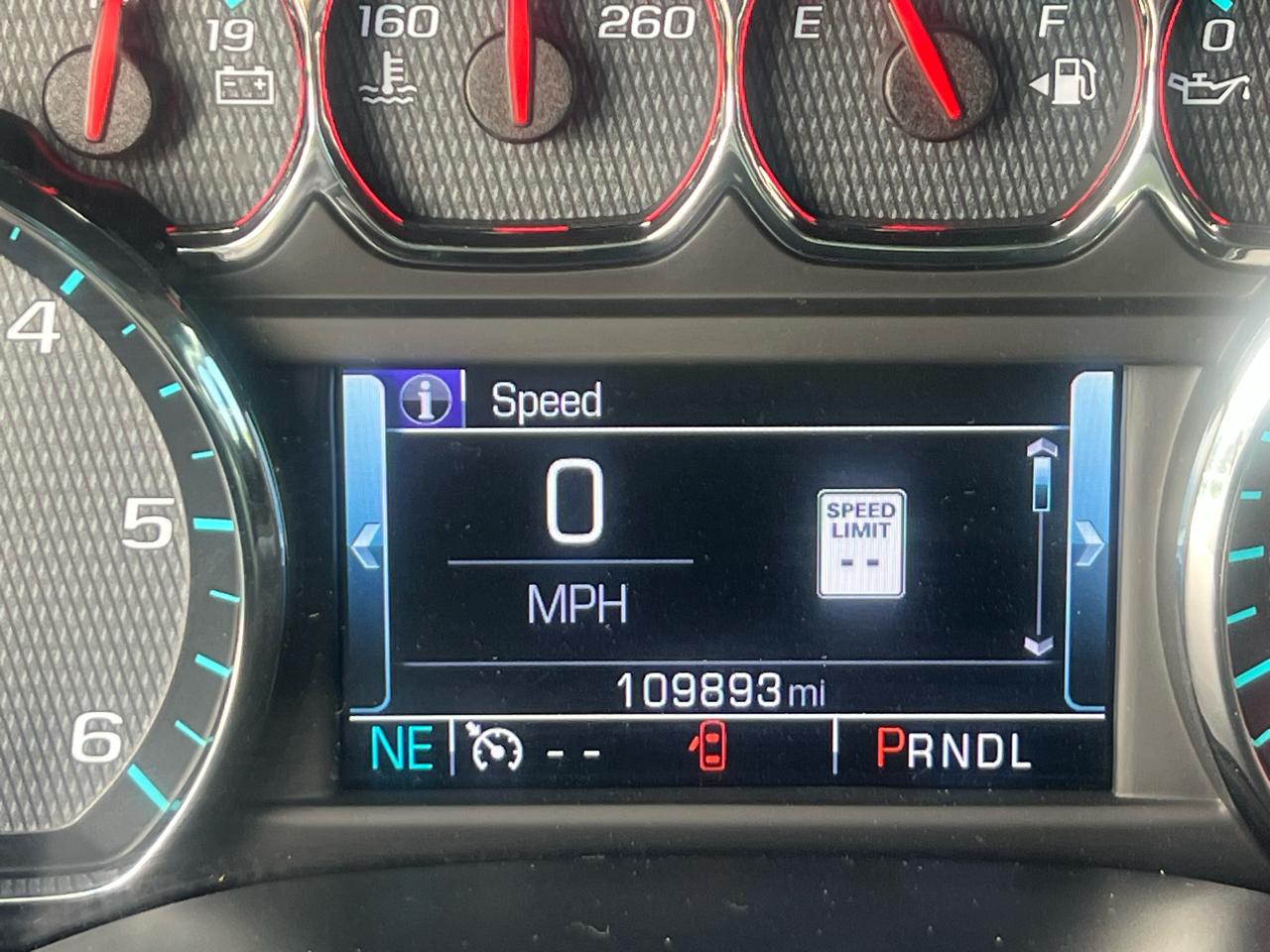 Chevrolet Silverado 1500 2LT Crew Cab 4WD 2017