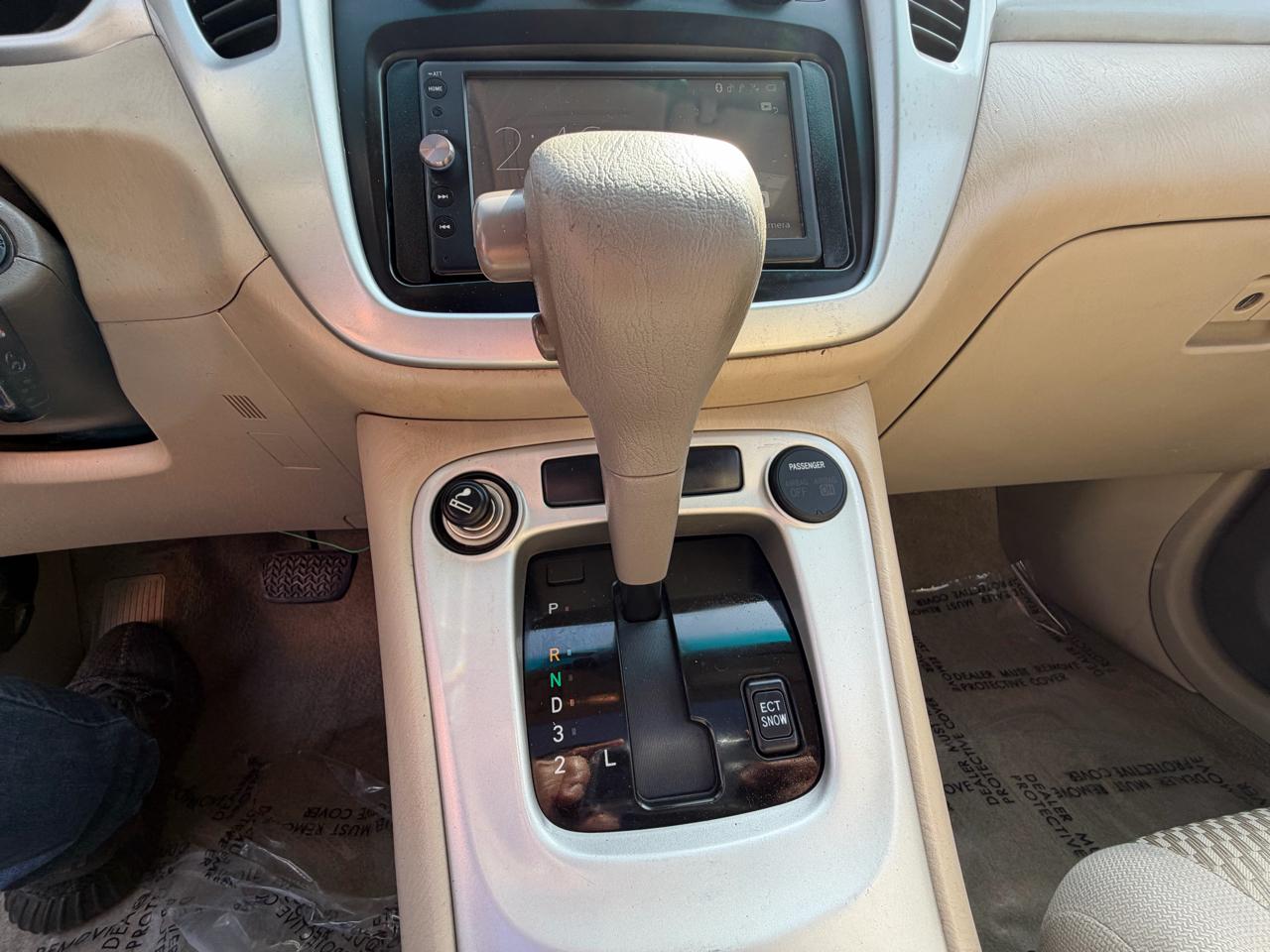 Toyota Highlander 4dr V6 4WD (Natl) 2007