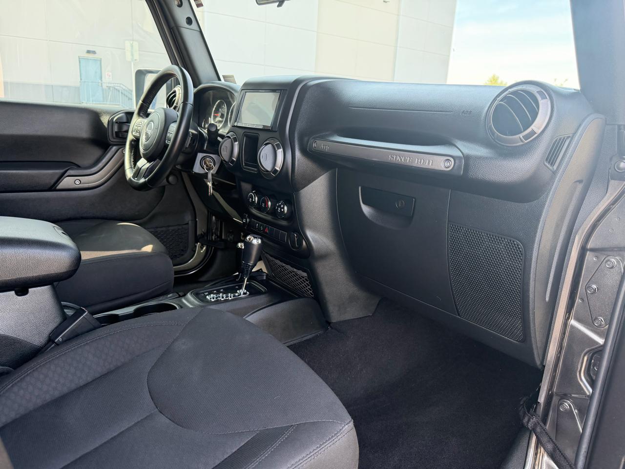 Jeep Wrangler Unlimited Sport 4WD 2017