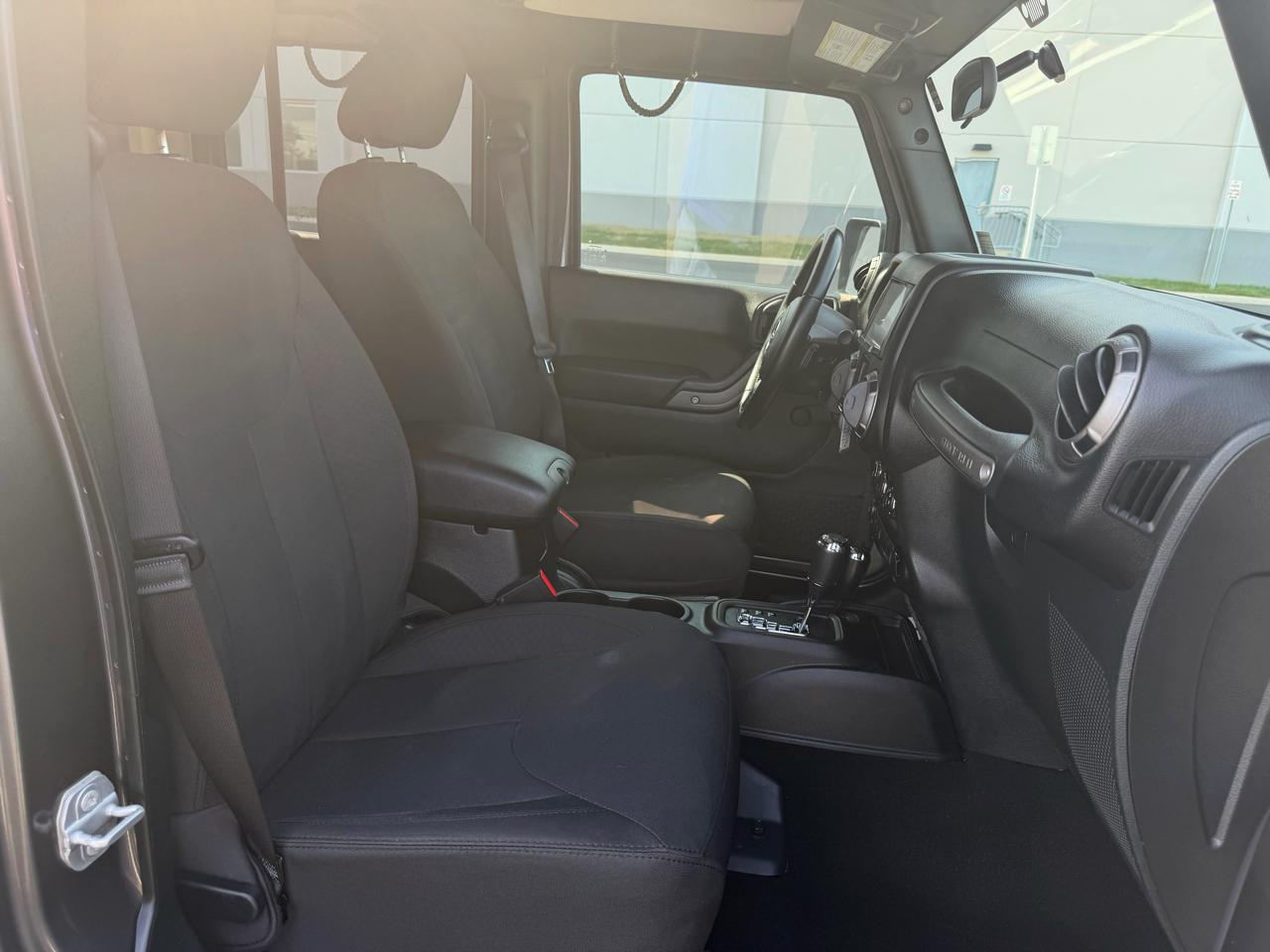 Jeep Wrangler Unlimited Sport 4WD 2017