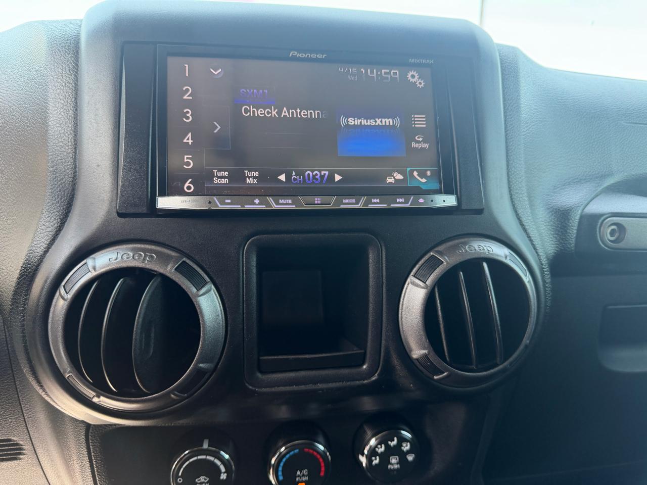 Jeep Wrangler Unlimited Sport 4WD 2017