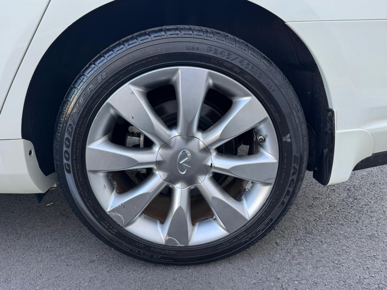 Infiniti M 35 4WD 2007