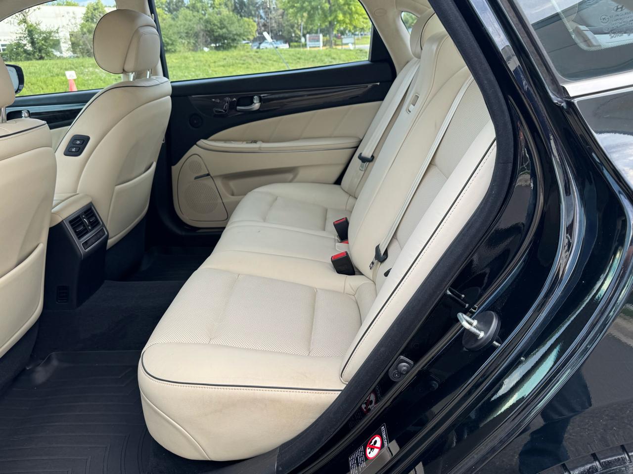 Hyundai Equus Signature 2014