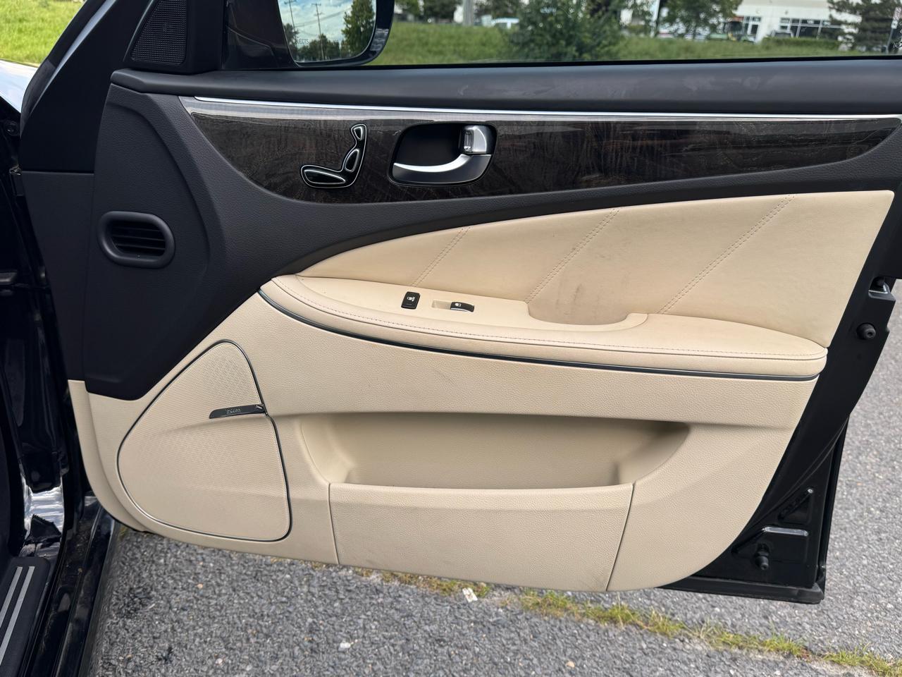 Hyundai Equus Signature 2014
