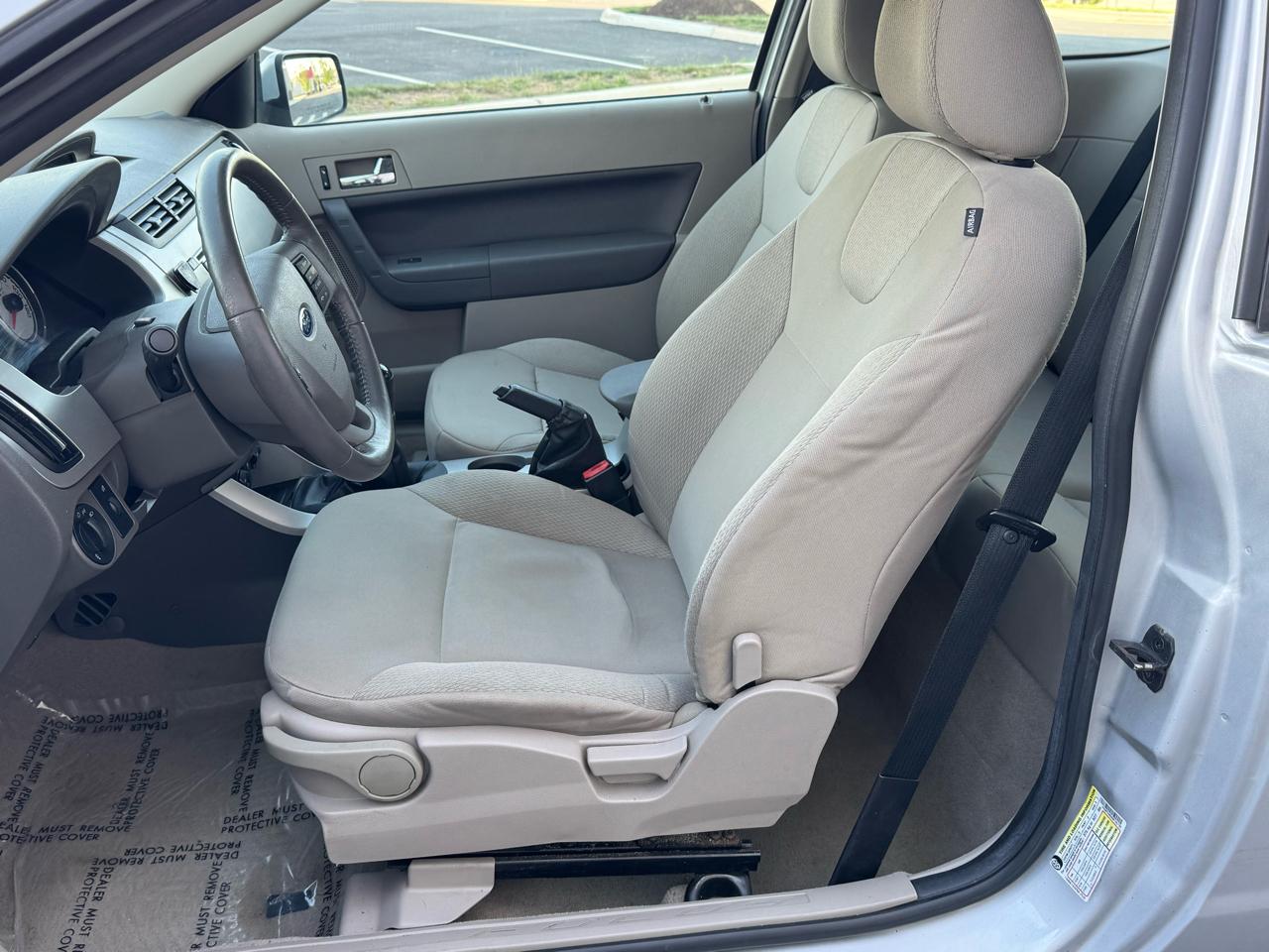 Ford Focus SE Coupe 2008