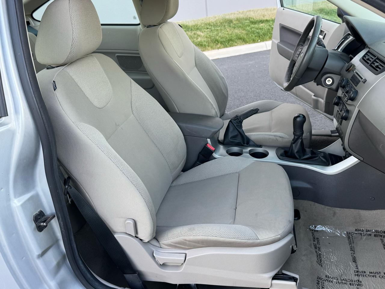 Ford Focus SE Coupe 2008