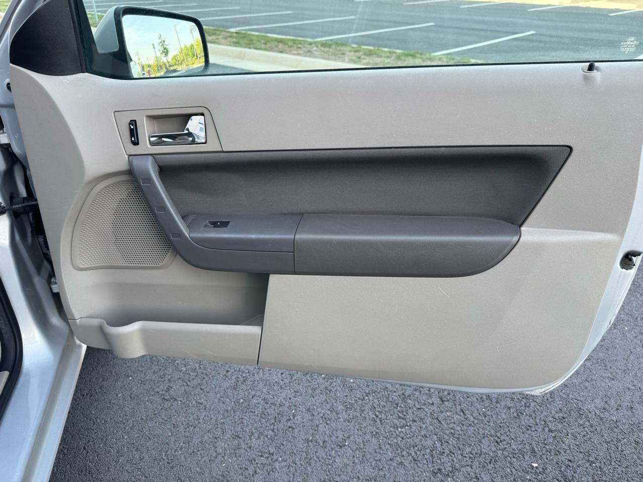 Ford Focus SE Coupe 2008