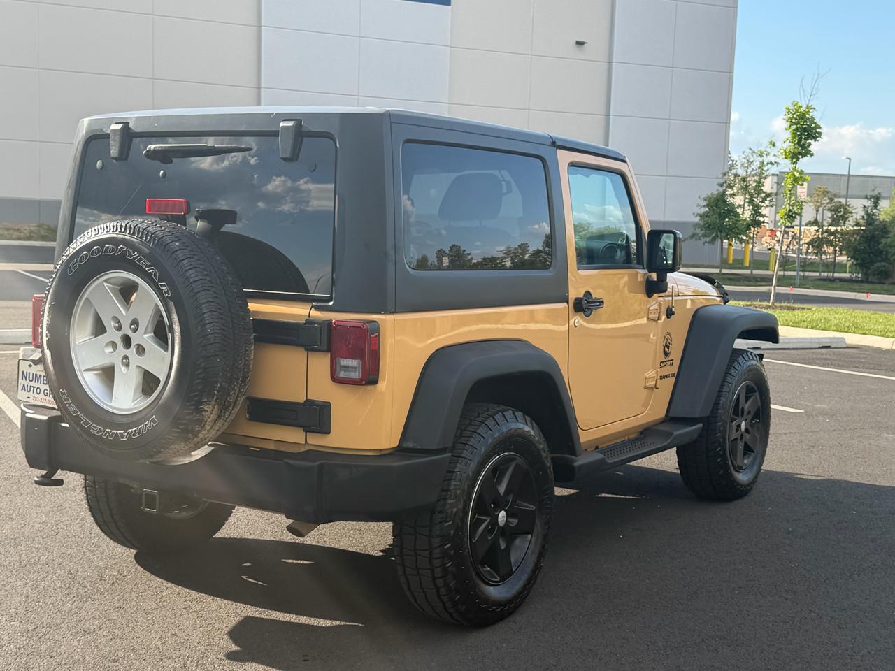 Jeep Wrangler Sport 4WD 2013