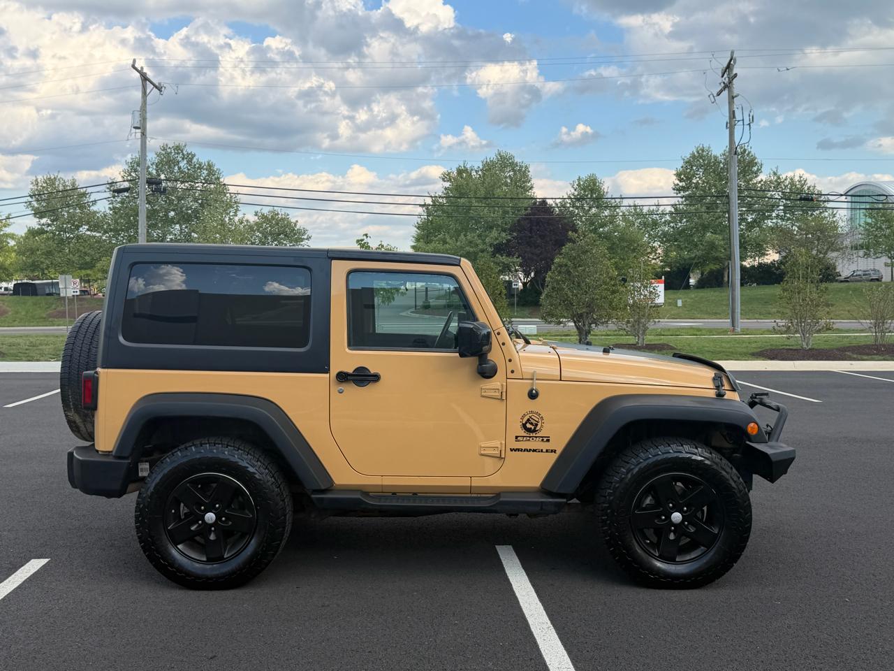 Jeep Wrangler Sport 4WD 2013