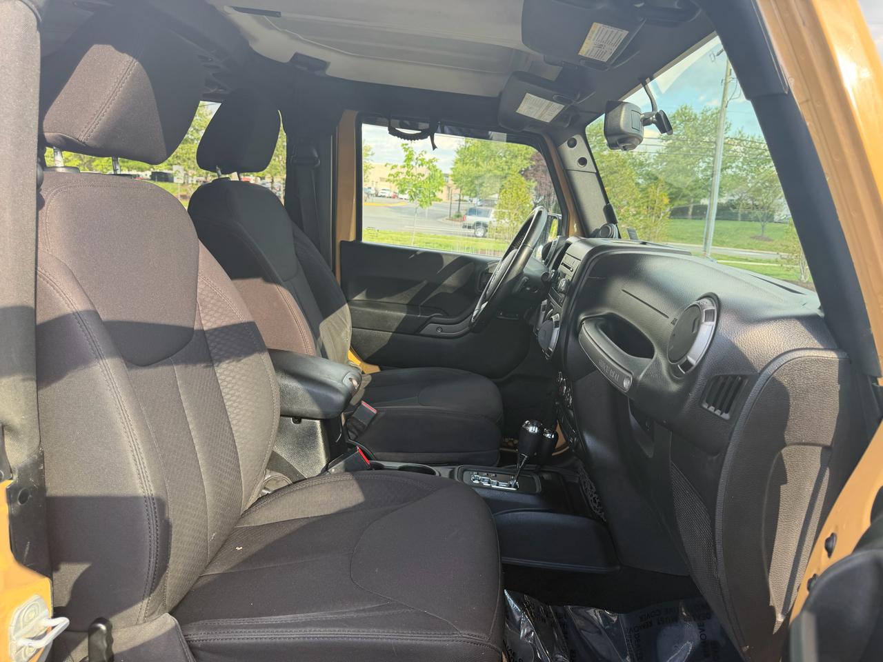 Jeep Wrangler Sport 4WD 2013