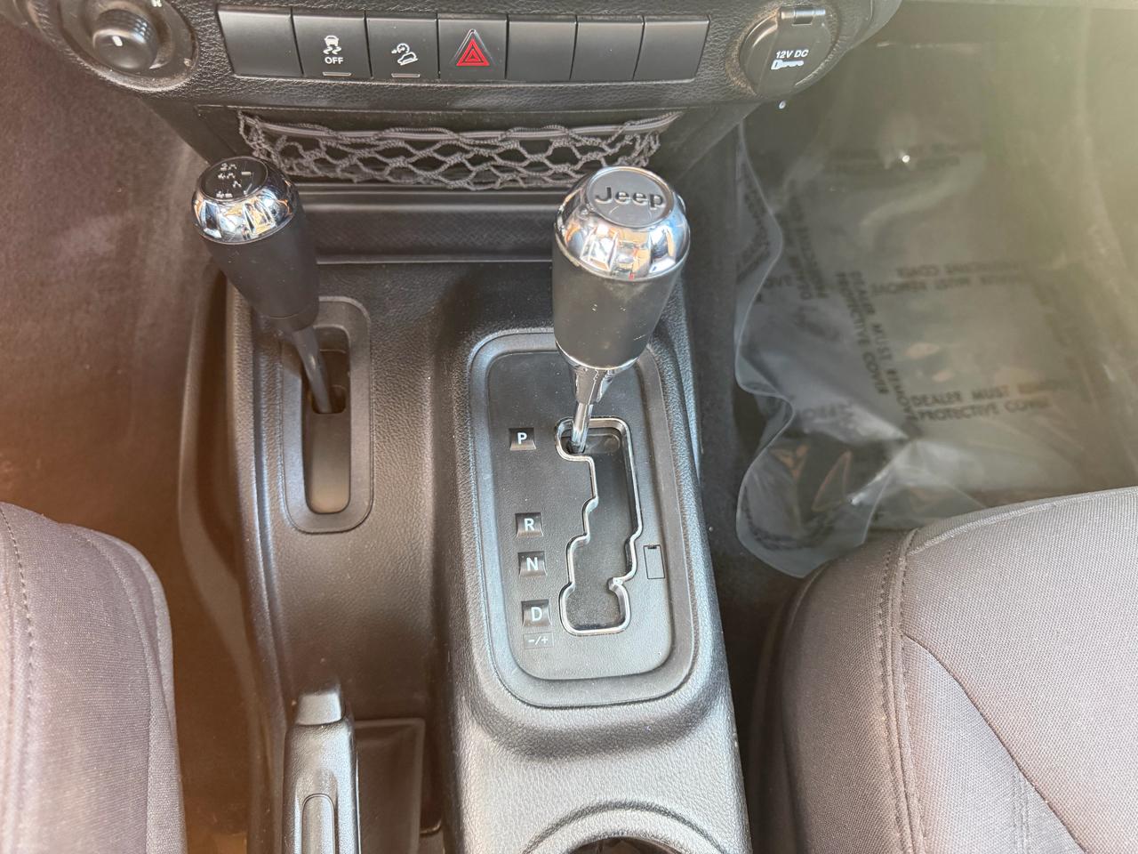 Jeep Wrangler Sport 4WD 2013