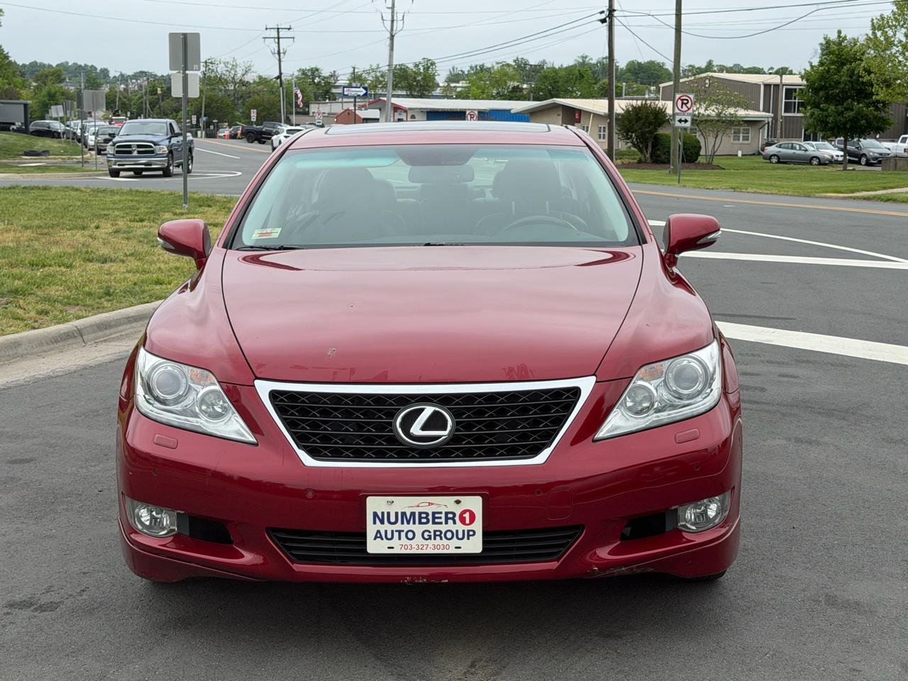 Lexus LS 460 Luxury Sedan 2010