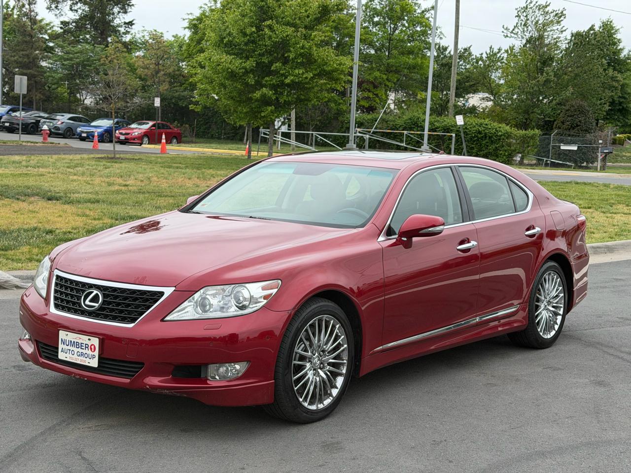 Lexus LS 460 Luxury Sedan 2010