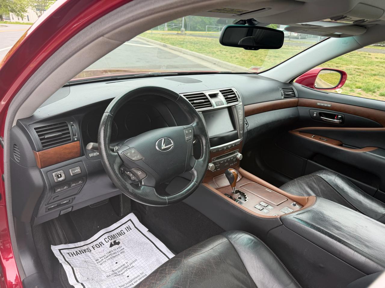 Lexus LS 460 Luxury Sedan 2010