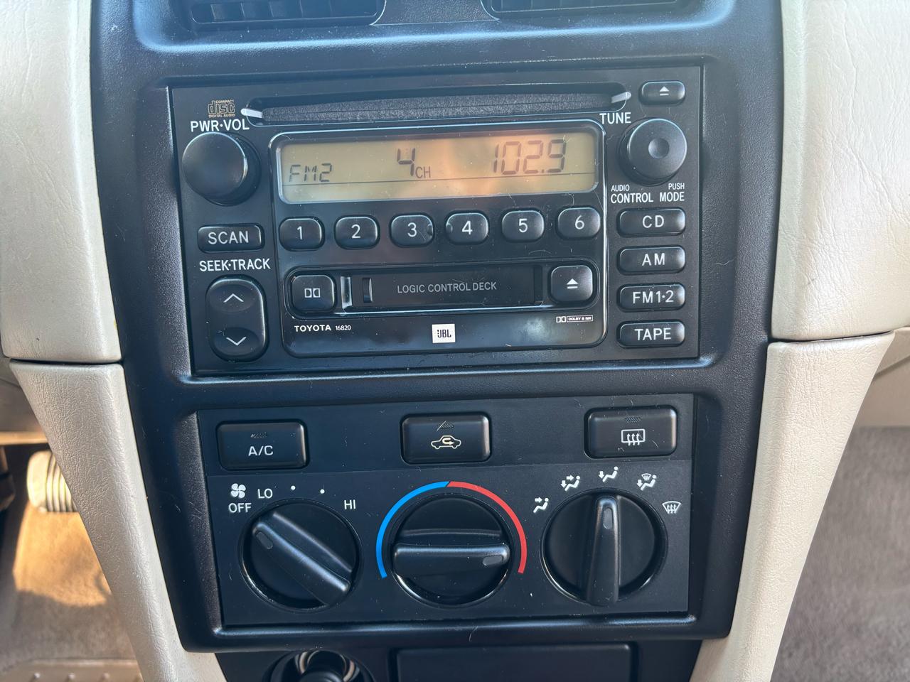 Toyota Camry Solara SE 2002