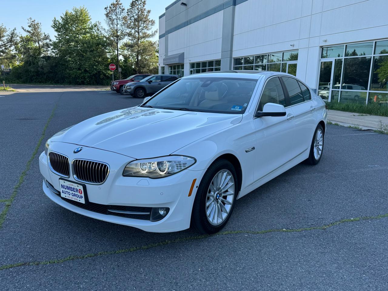 BMW 5-Series 535i xDrive 2013