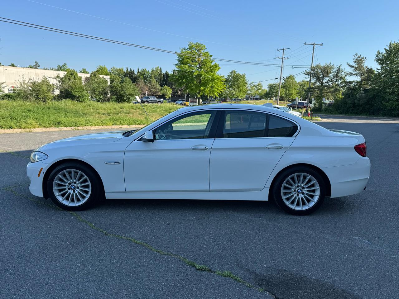 BMW 5-Series 535i xDrive 2013