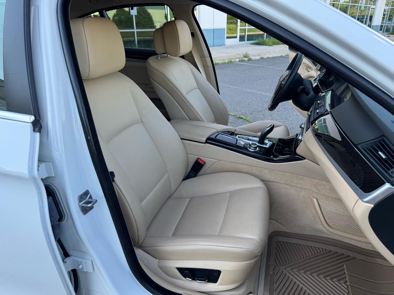 BMW 5-Series 535i xDrive 2013