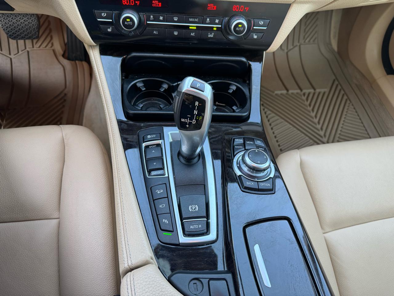 BMW 5-Series 535i xDrive 2013