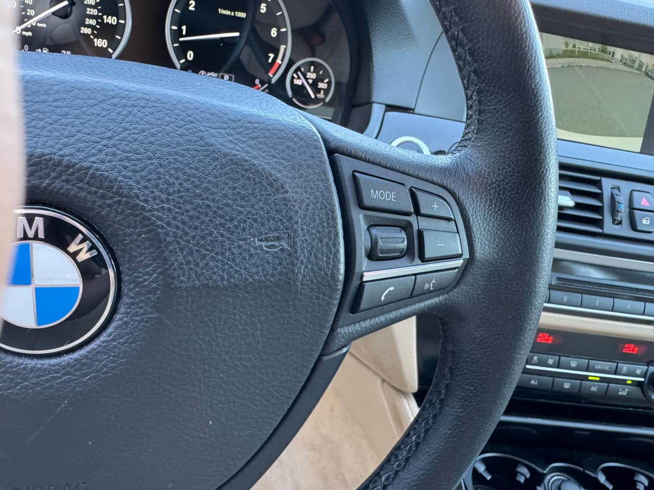 BMW 5-Series 535i xDrive 2013