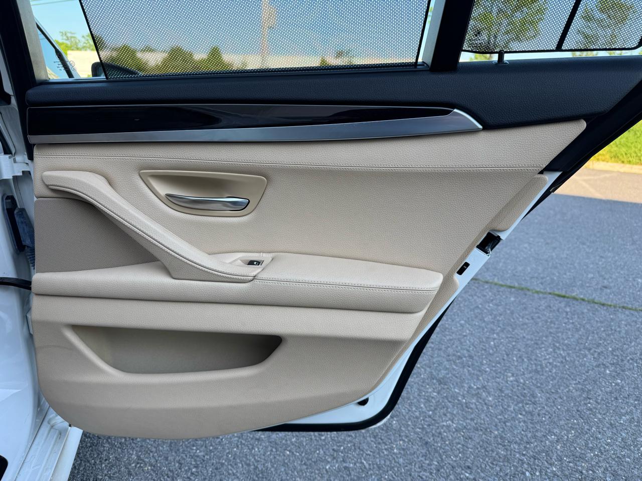 BMW 5-Series 535i xDrive 2013