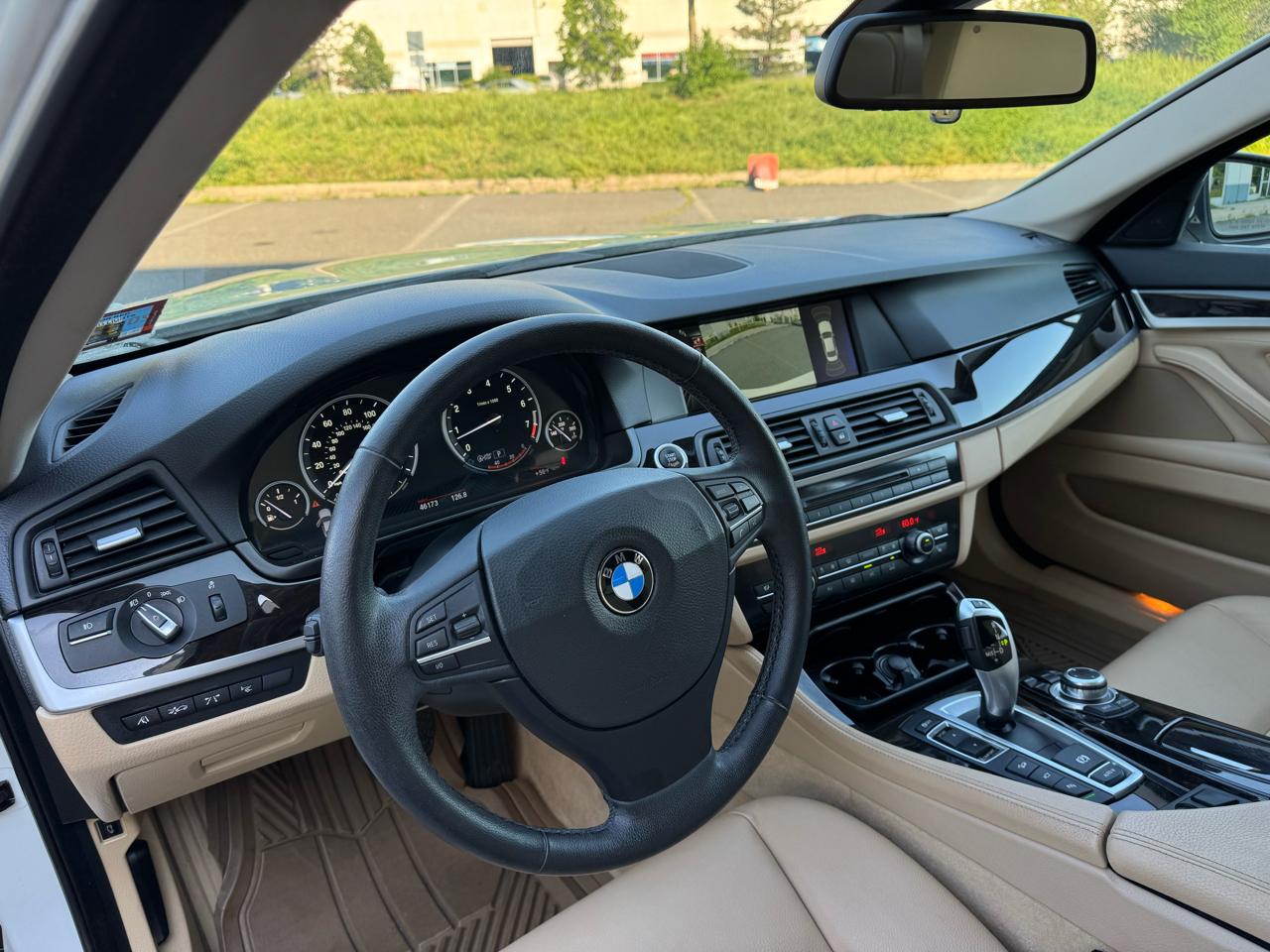 BMW 5-Series 535i xDrive 2013