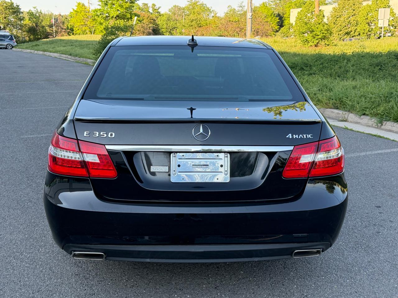 Mercedes-Benz E-Class E350 4MATIC Sedan 2012