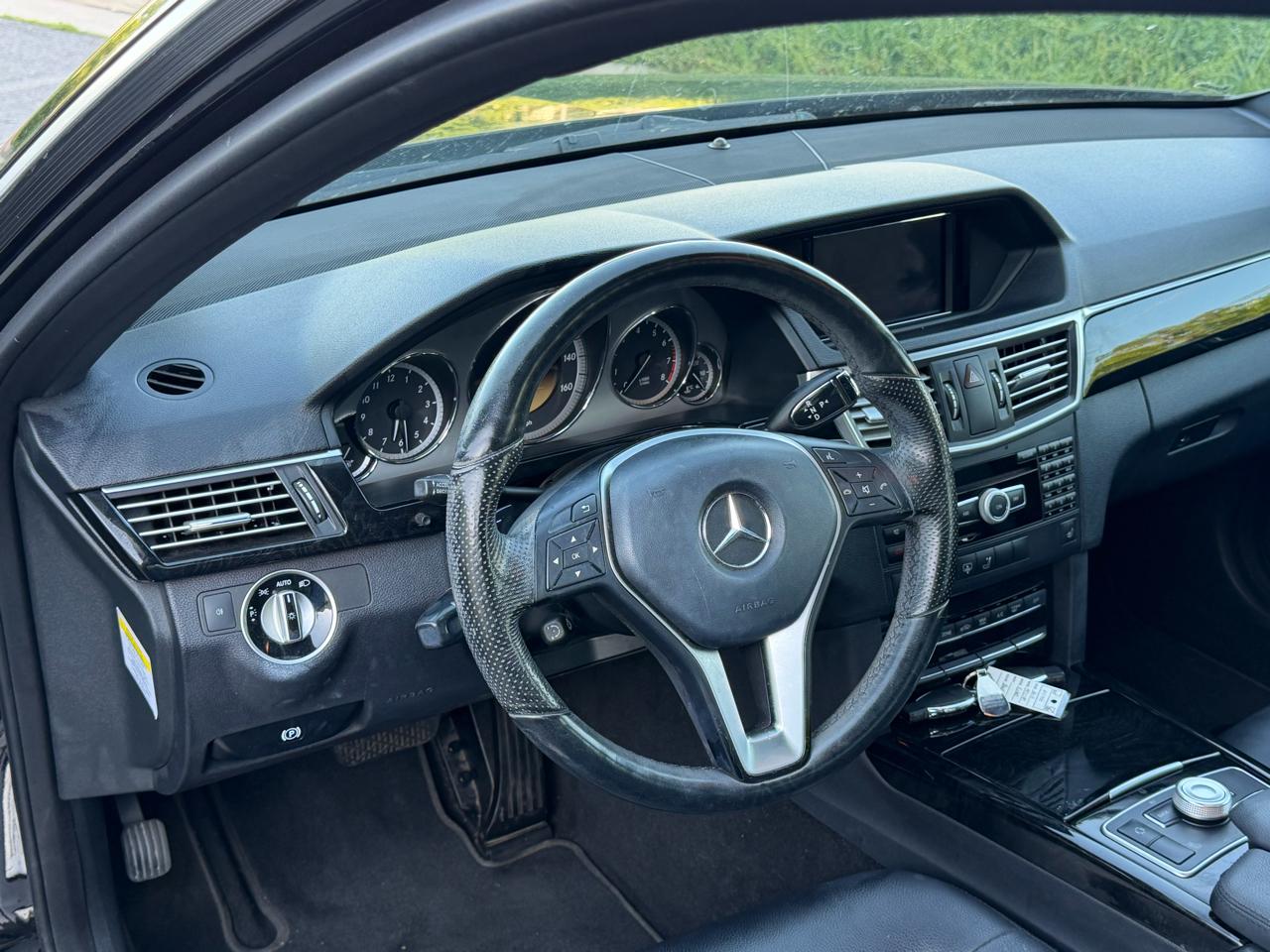 Mercedes-Benz E-Class E350 4MATIC Sedan 2012