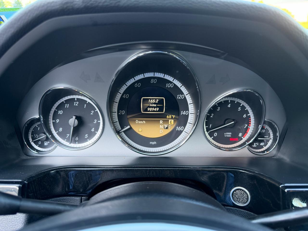 Mercedes-Benz E-Class E350 4MATIC Sedan 2012