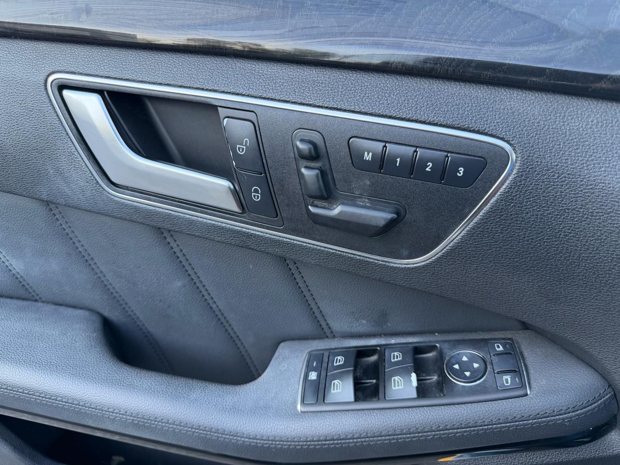 Mercedes-Benz E-Class E350 4MATIC Sedan 2012