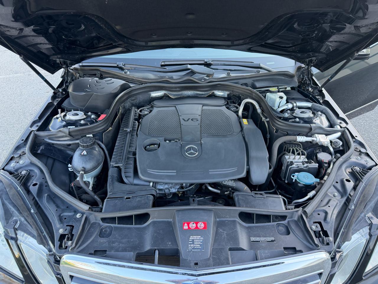 Mercedes-Benz E-Class E350 4MATIC Sedan 2012
