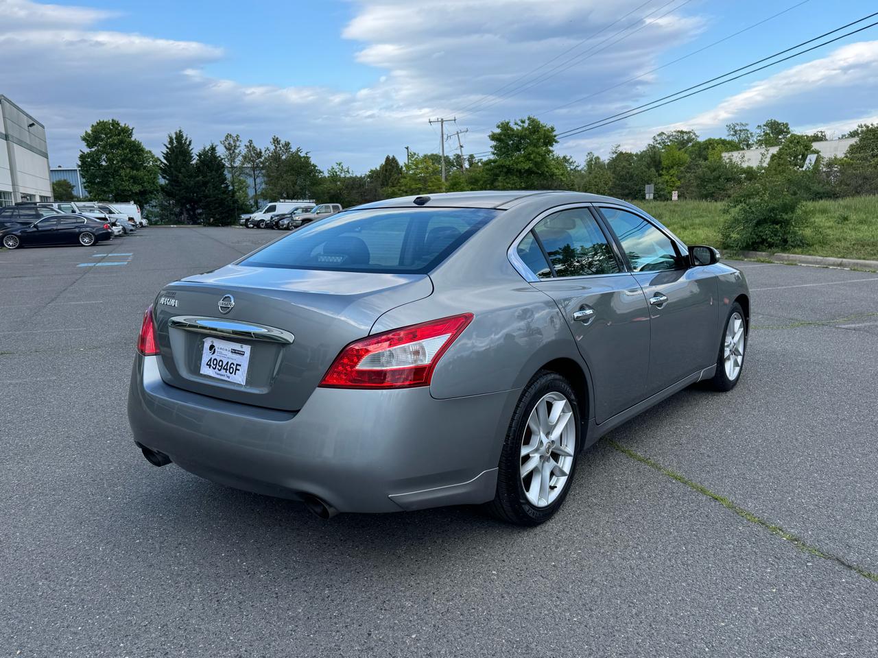 Nissan Maxima SV 2009