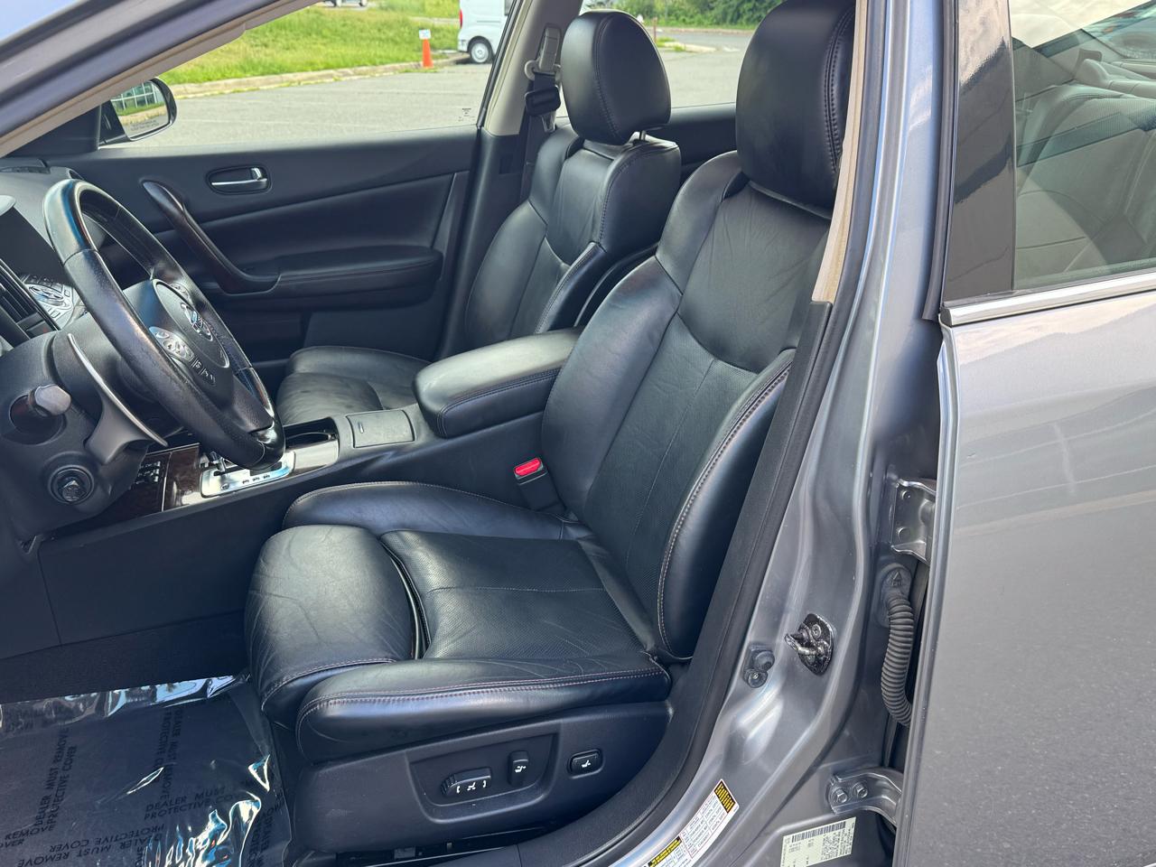 Nissan Maxima SV 2009