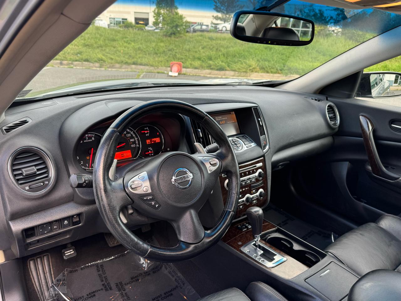 Nissan Maxima SV 2009