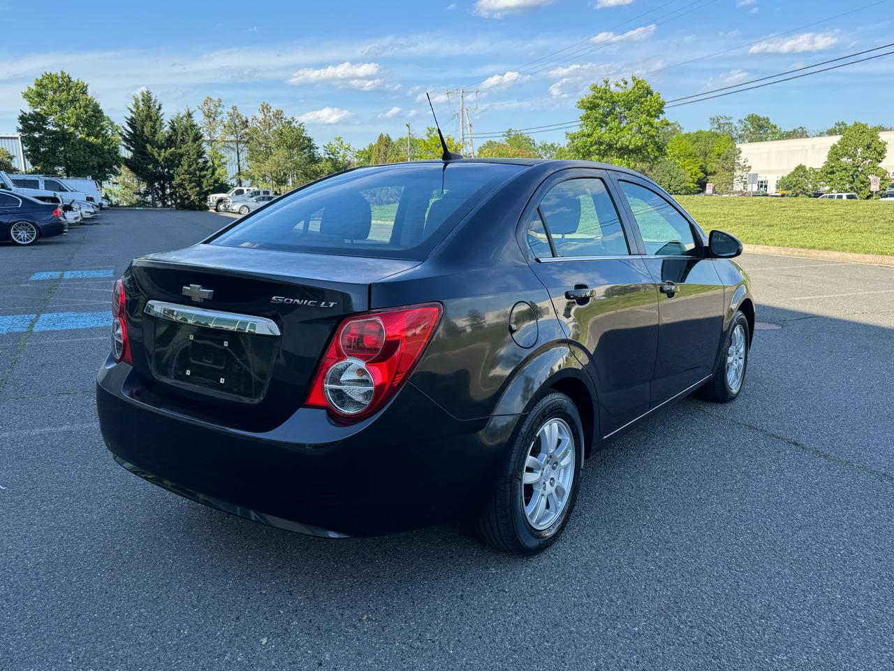 Chevrolet Sonic LT Manual Sedan 2013