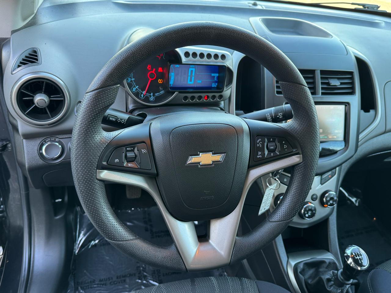 Chevrolet Sonic LT Manual Sedan 2013