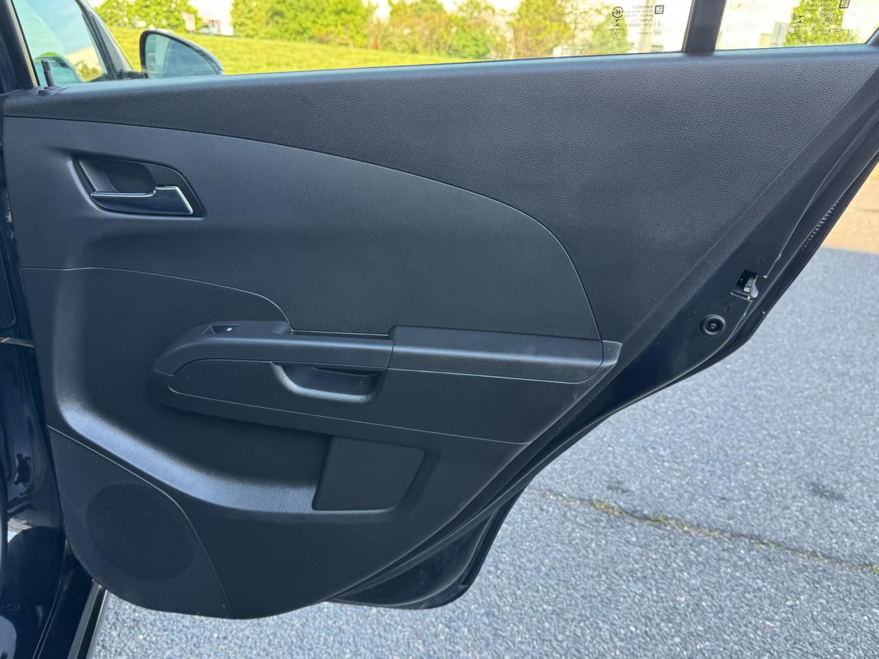 Chevrolet Sonic LT Manual Sedan 2013
