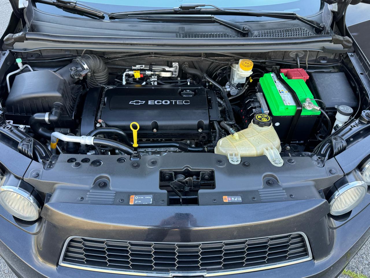 Chevrolet Sonic LT Manual Sedan 2013