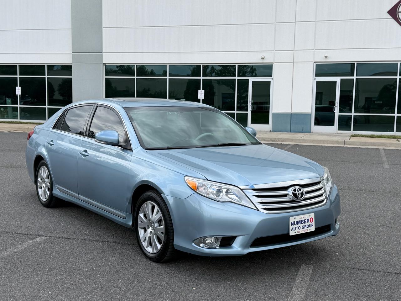 2012 Toyota Avalon 4dr Sdn Limited (Natl)