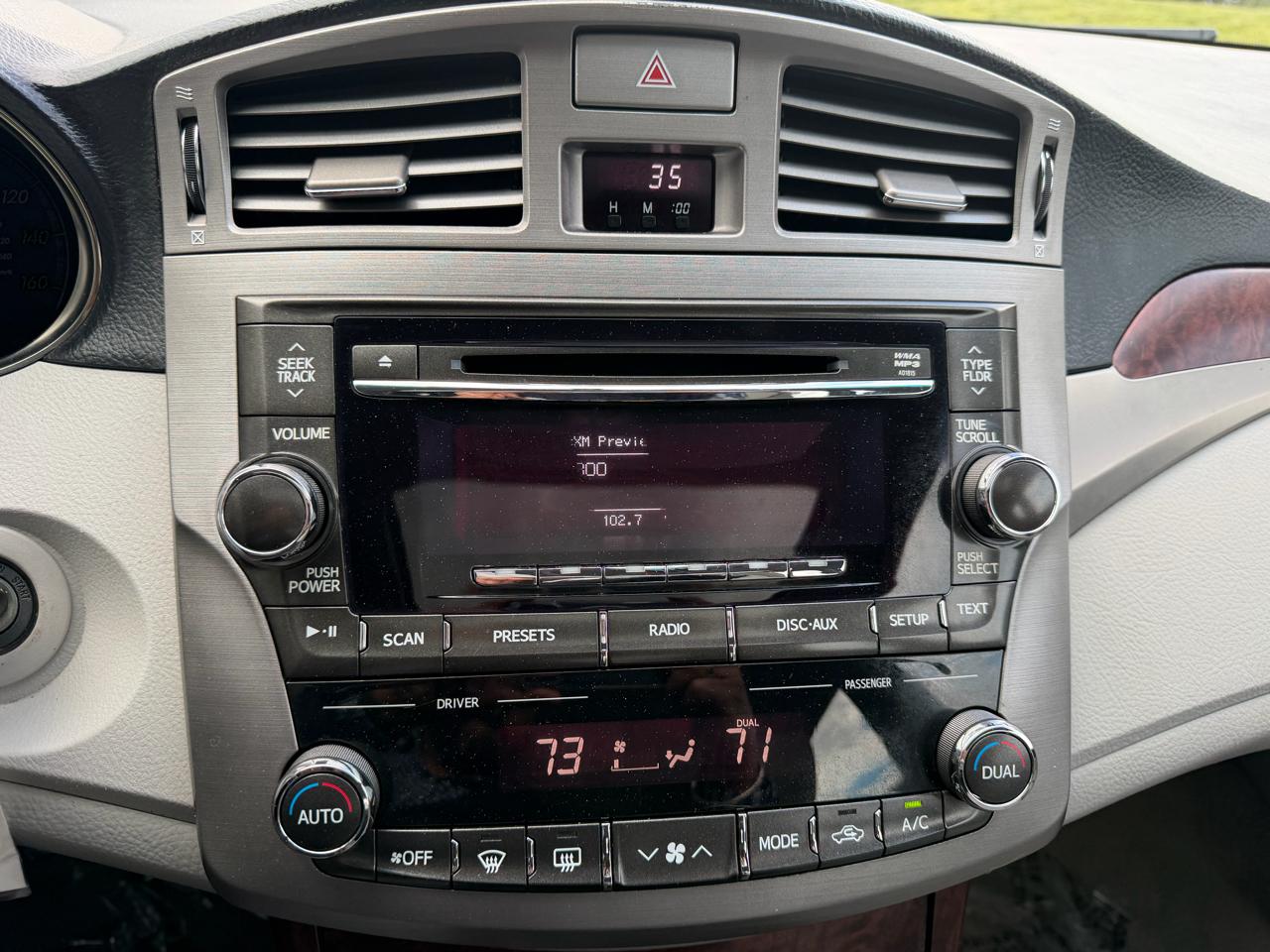 Toyota Avalon 4dr Sdn Limited (Natl) 2012