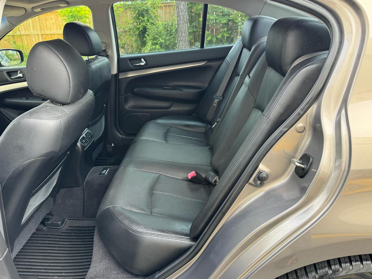 Infiniti G Sedan G37x AWD 2011