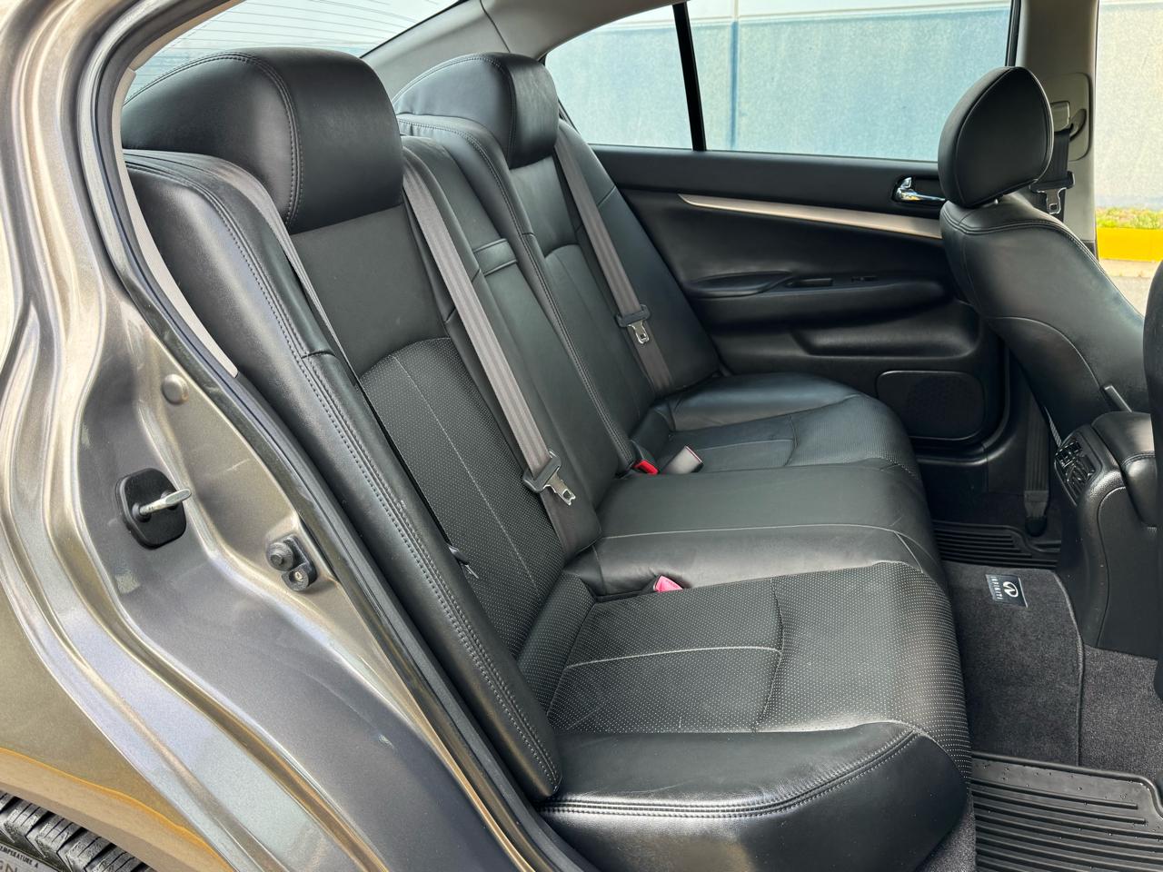 Infiniti G Sedan G37x AWD 2011