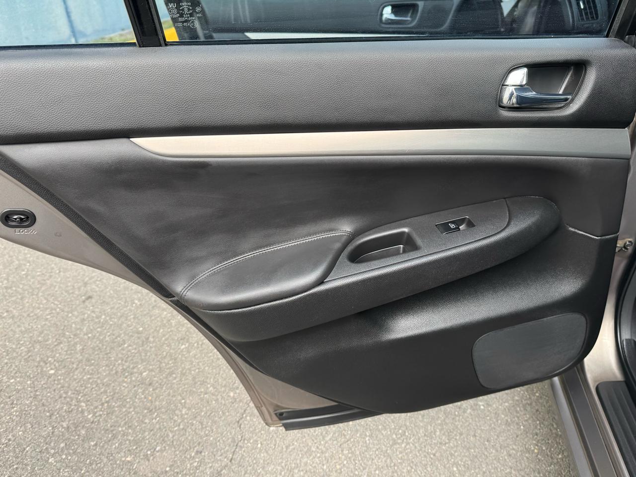 Infiniti G Sedan G37x AWD 2011